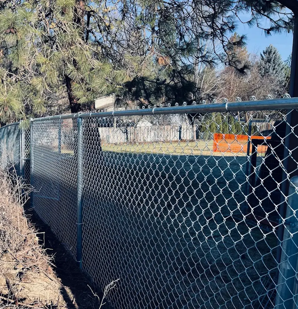 chain link fence in spokane
