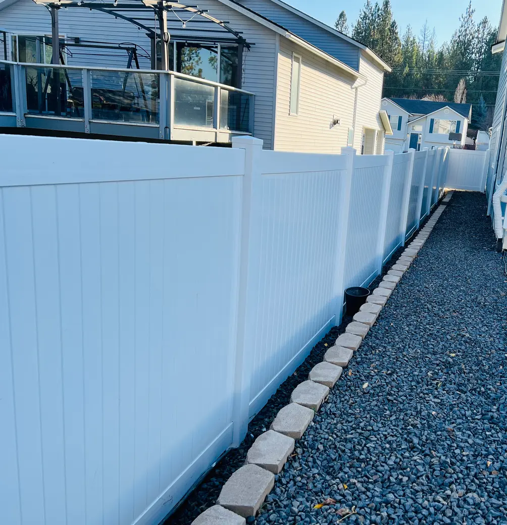 vinyl fence installation in spokane