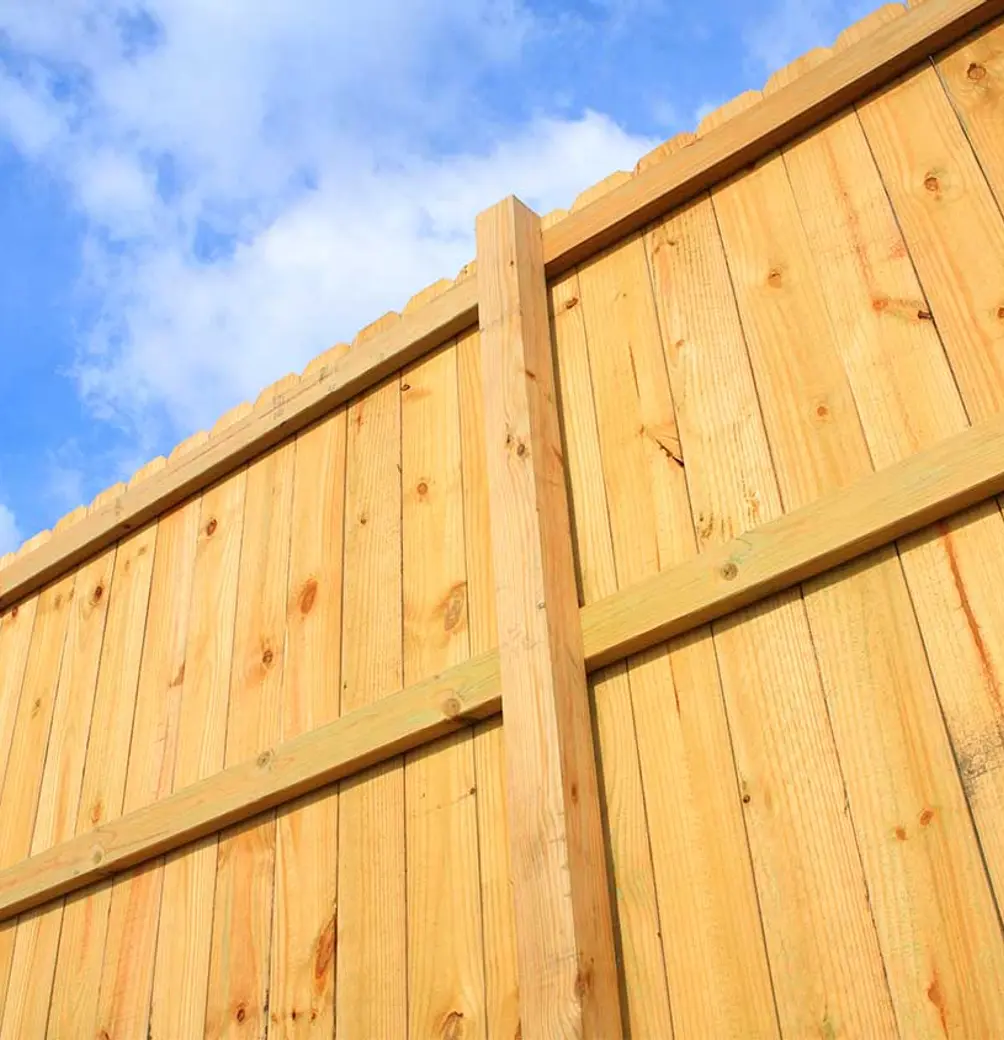 wood fence installer